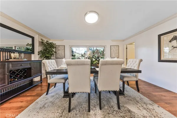 $3,980,000 | 900 North Gainsborough Drive, Pasadena, CA 91107