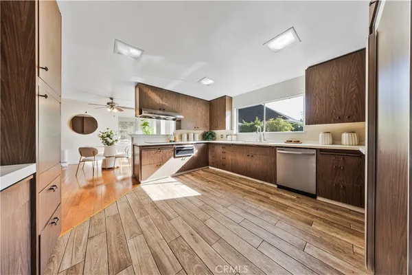 $3,980,000 | 900 North Gainsborough Drive, Pasadena, CA 91107