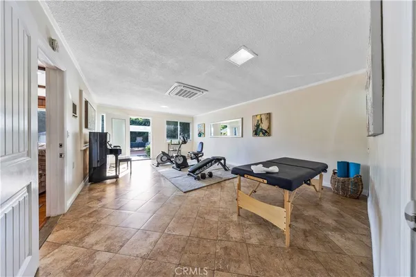 $3,980,000 | 900 North Gainsborough Drive, Pasadena, CA 91107