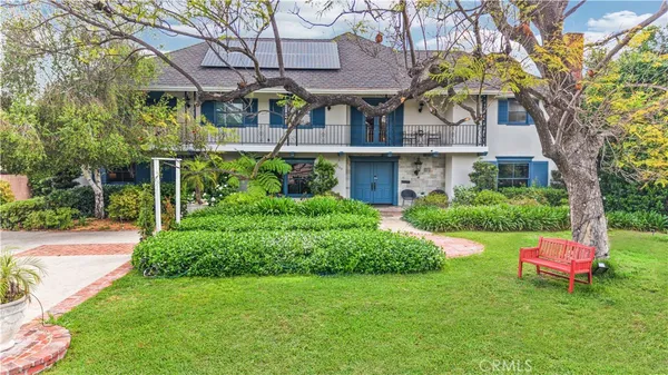 $3,980,000 | 900 North Gainsborough Drive, Pasadena, CA 91107