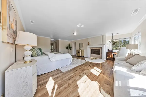 $3,980,000 | 900 North Gainsborough Drive, Pasadena, CA 91107