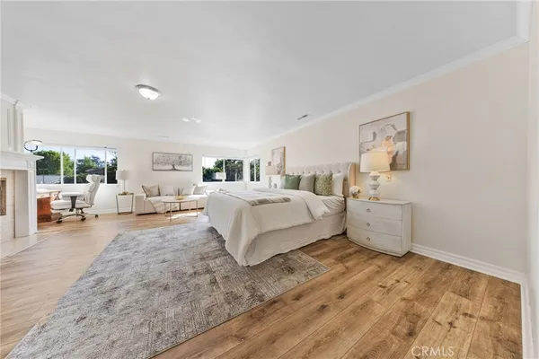 $3,980,000 | 900 North Gainsborough Drive, Pasadena, CA 91107