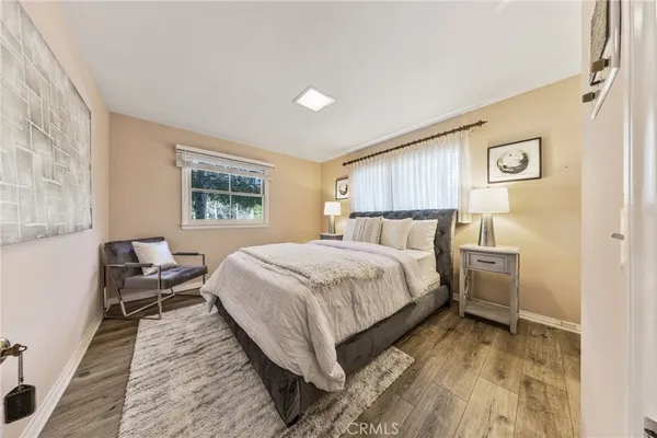 $3,980,000 | 900 North Gainsborough Drive, Pasadena, CA 91107