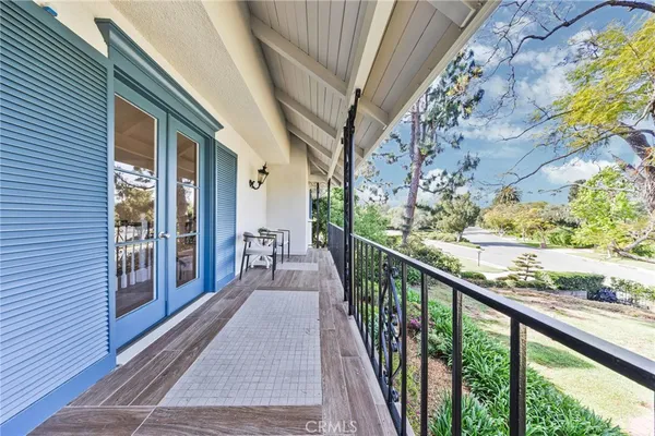 $3,980,000 | 900 North Gainsborough Drive, Pasadena, CA 91107