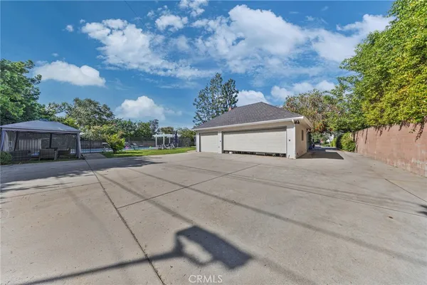 $3,980,000 | 900 North Gainsborough Drive, Pasadena, CA 91107