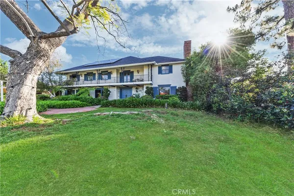 $3,980,000 | 900 North Gainsborough Drive, Pasadena, CA 91107