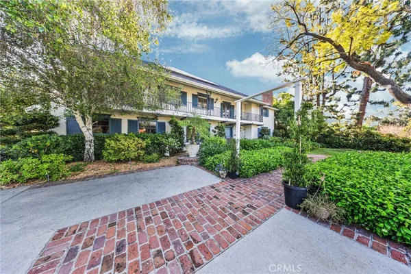 $3,980,000 | 900 North Gainsborough Drive, Pasadena, CA 91107