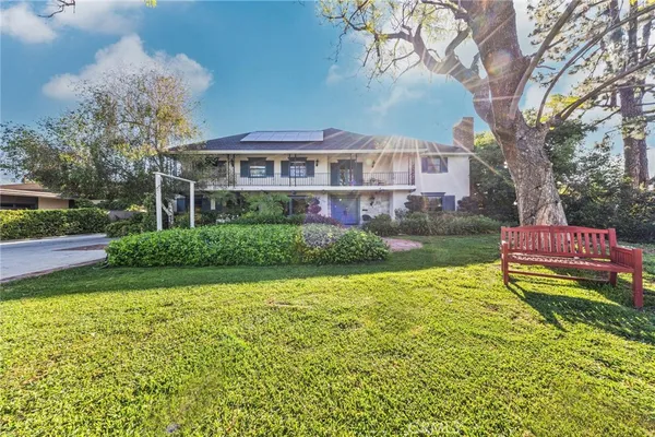 $3,980,000 | 900 North Gainsborough Drive, Pasadena, CA 91107