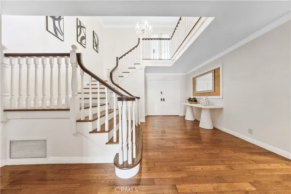 $3,980,000 | 900 North Gainsborough Drive, Pasadena, CA 91107