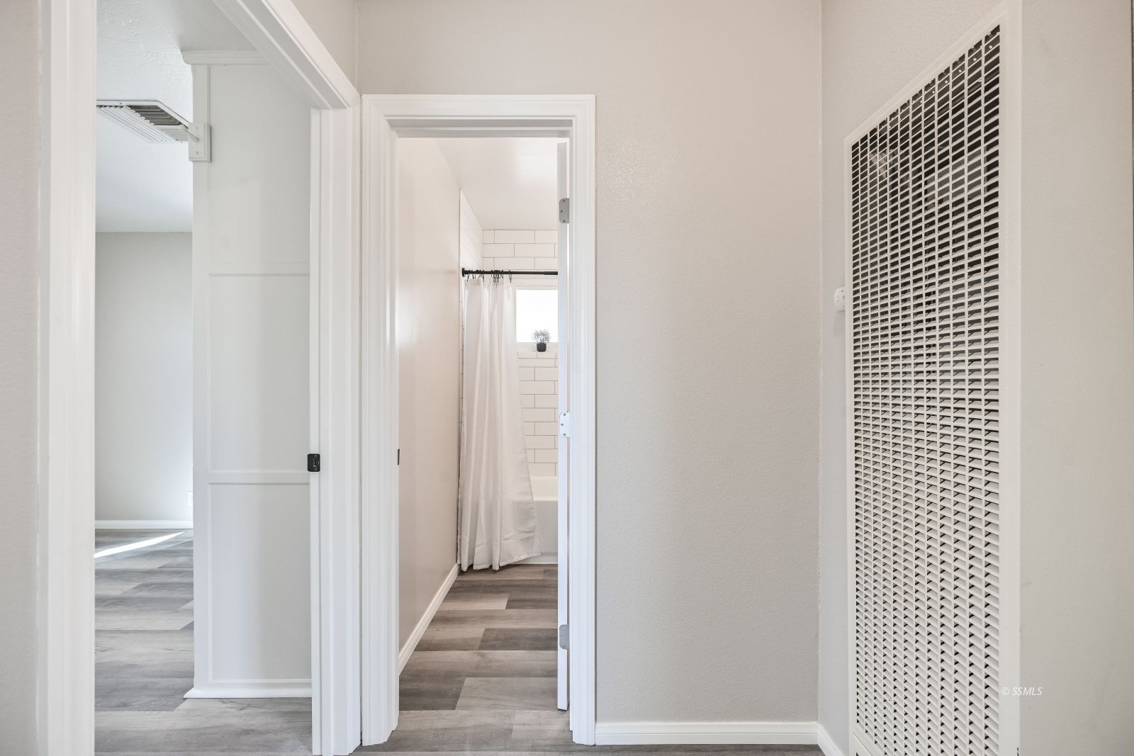 233 North Alvord Street Ridgecrest, CA 93555 - Photo 21 of 32 a view of a bathroom from the hallway