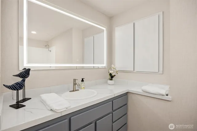 $1,120,000 | 5981 Lynwood Center Road Northeast, Bainbridge Island, WA 98110