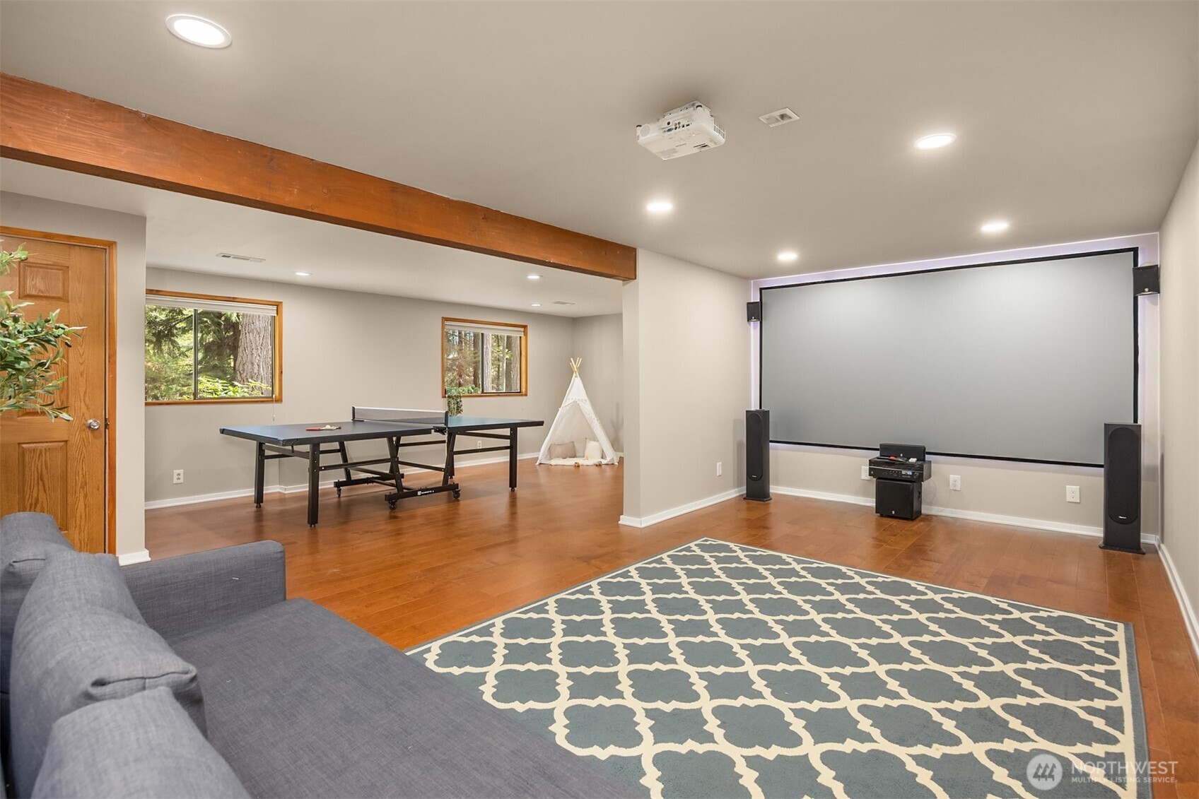 5981 Lynwood Center Road Northeast Bainbridge Island, WA 98110 - Photo 25 of 33