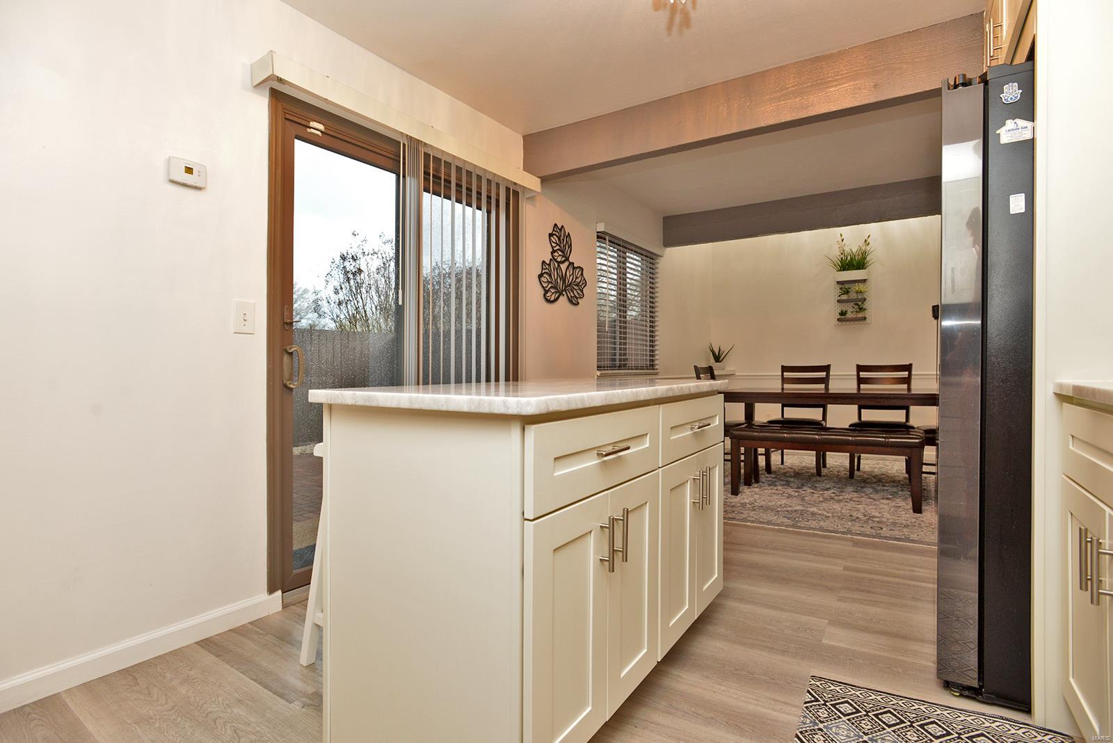 1056 Humber Circle St. Louis, MO 63129 - Photo 22 of 49