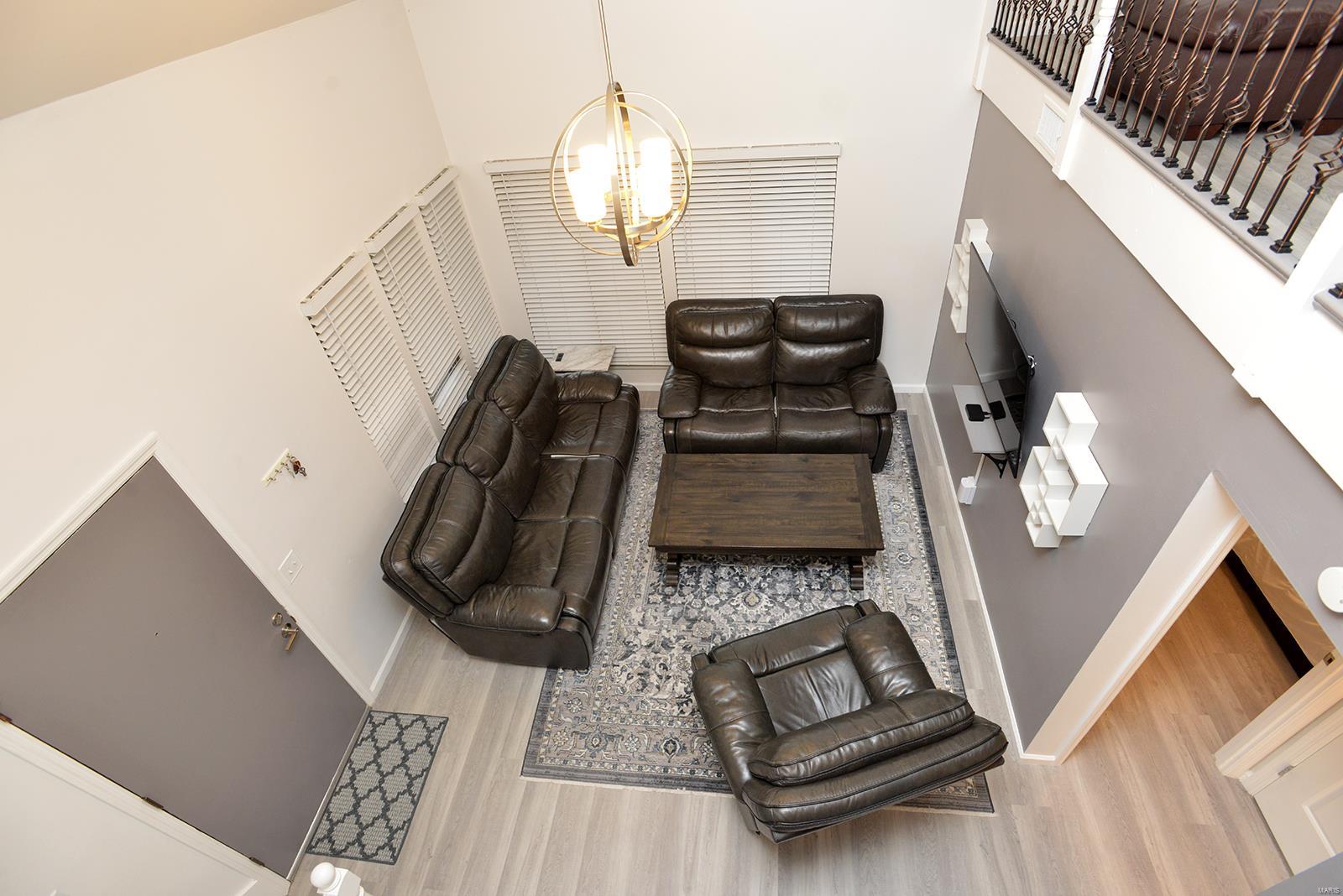 1056 Humber Circle St. Louis, MO 63129 - Photo 25 of 49