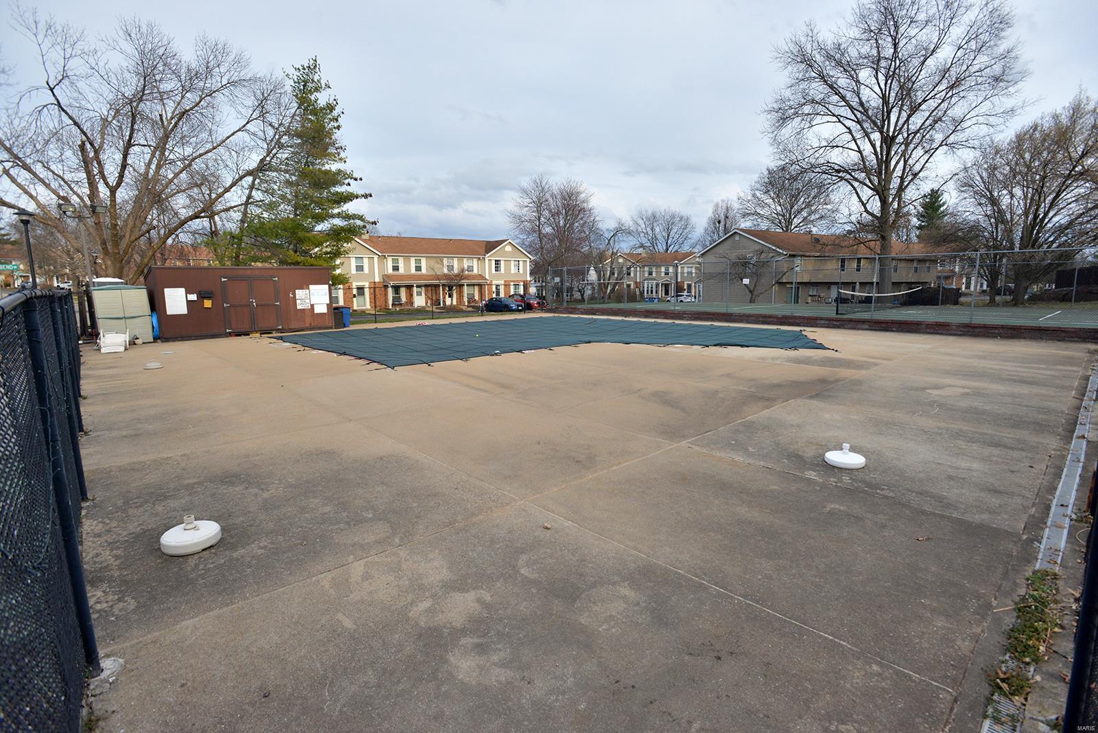 1056 Humber Circle St. Louis, MO 63129 - Photo 46 of 49