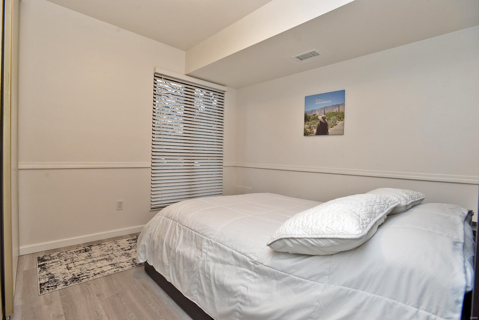 1056 Humber Circle St. Louis, MO 63129 - Photo 6 of 49