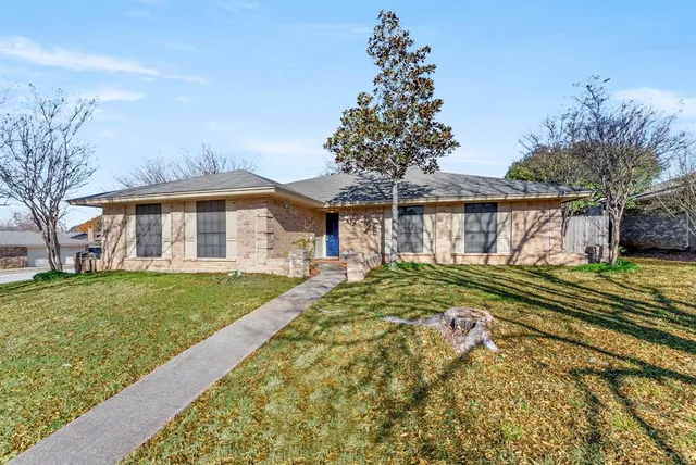 $2,250 | 6801 Ridgetop Road, North Richland Hills, TX 76182