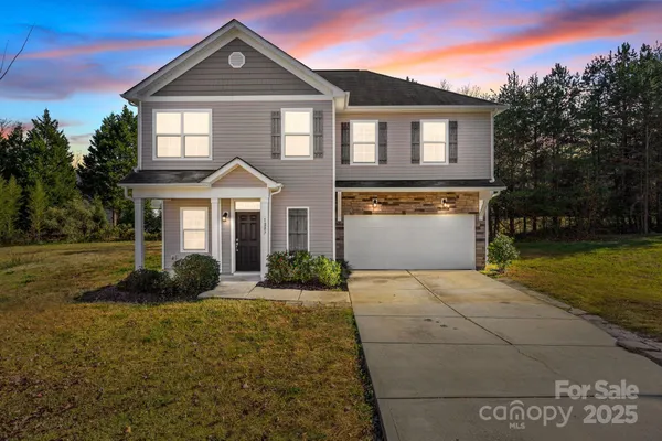 $309,999 | 1207 Oak Haven Drive, Salisbury, NC 28146