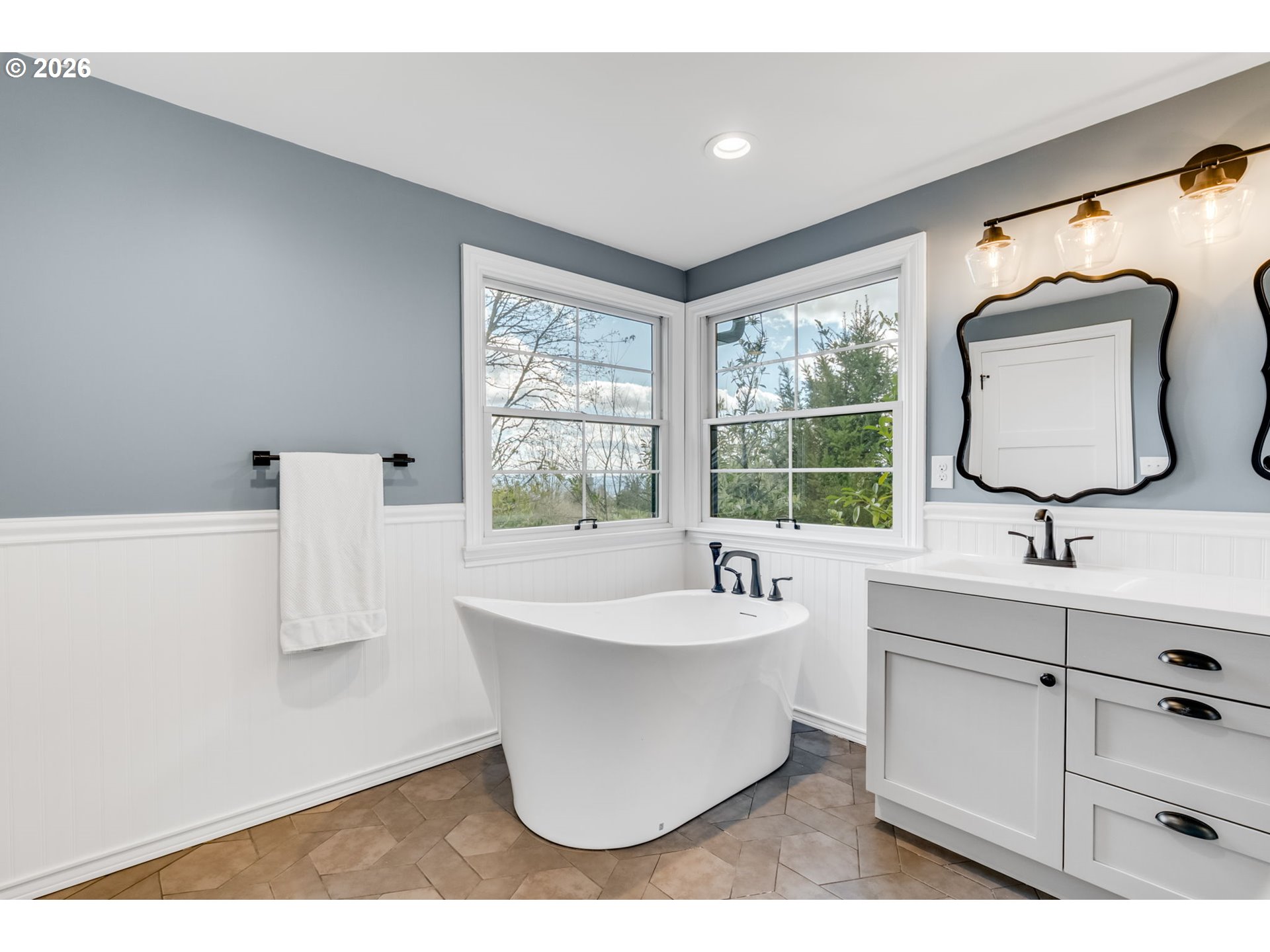 5805 Southwest Taylor Street Portland, OR 97221 - Photo 26 of 48