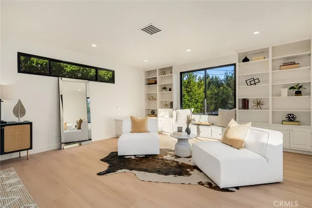$2,795,000 | 1558 Hillcrest Avenue, Glendale, CA 91202