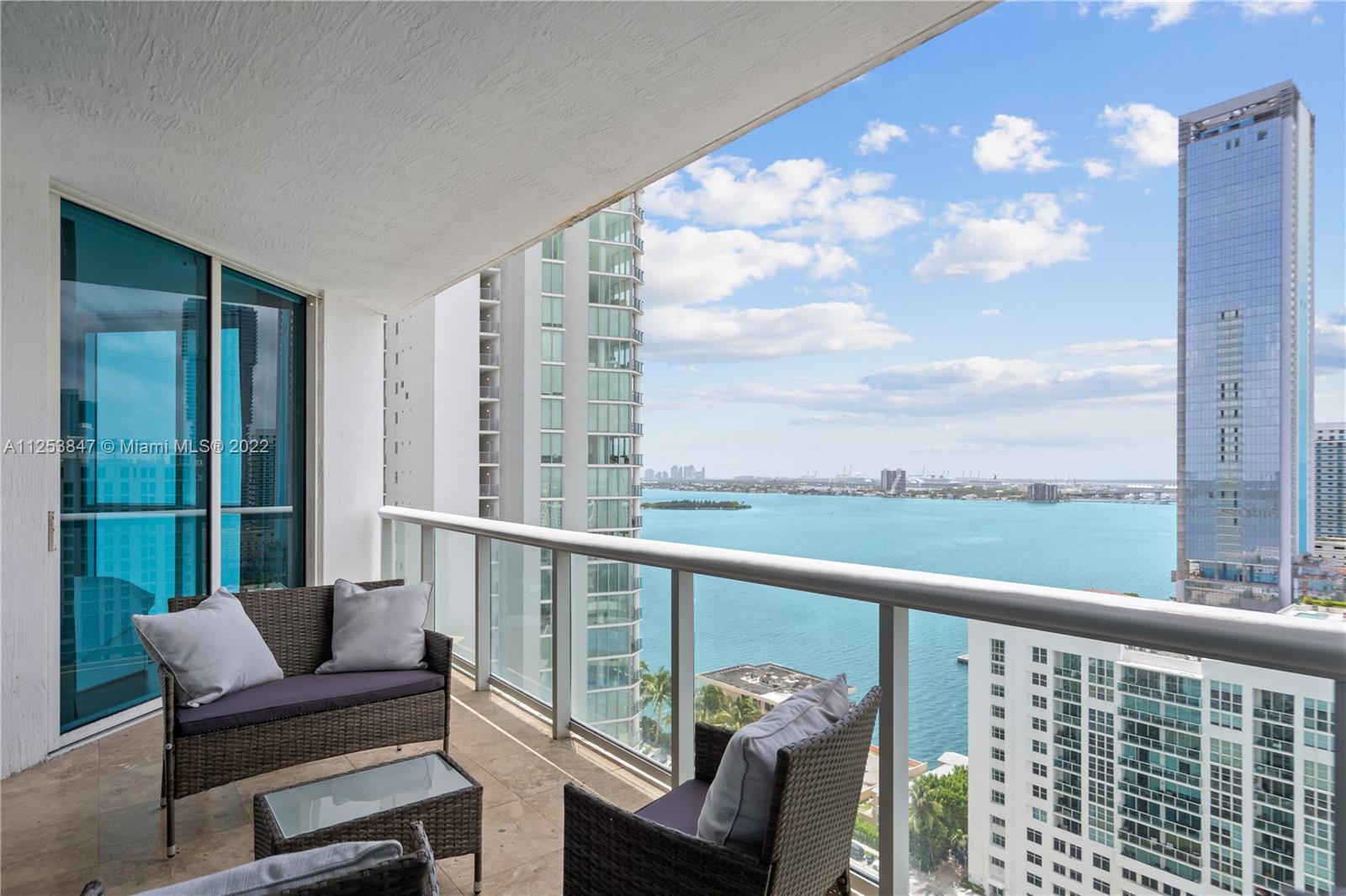 480 Northeast 30th Street, Unit 2003 Miami, FL 33137 - Photo 3 of 17