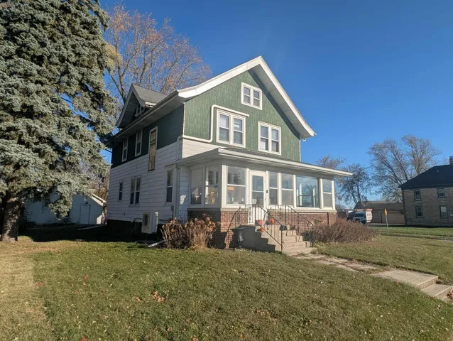 $364,900 | 1136 Fond Du Lac Avenue, Kewaskum, WI 53040