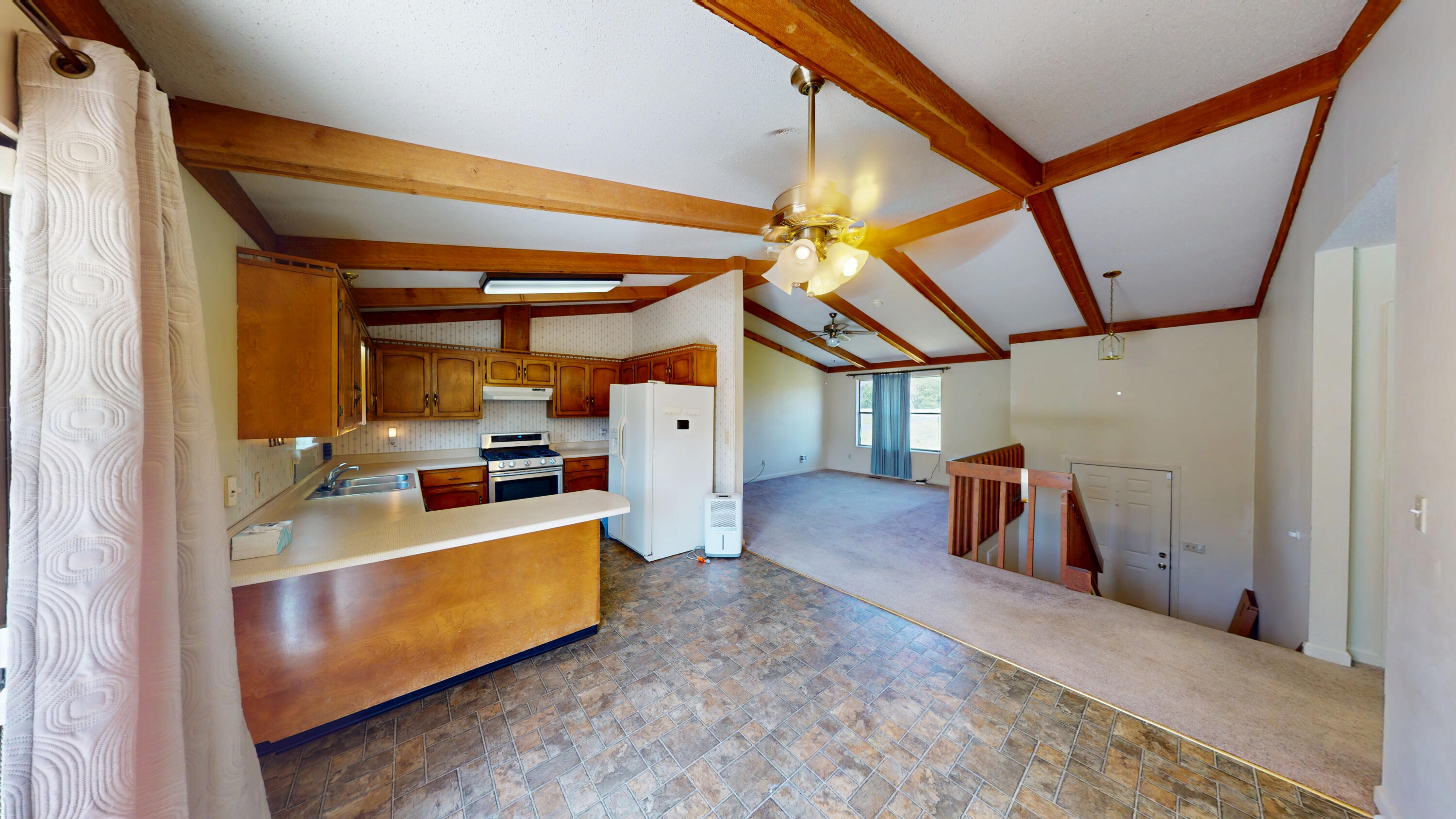 339 Sierra Drive Dayton, TN 37321 - Photo 4 of 14 4-DIning Kitchen