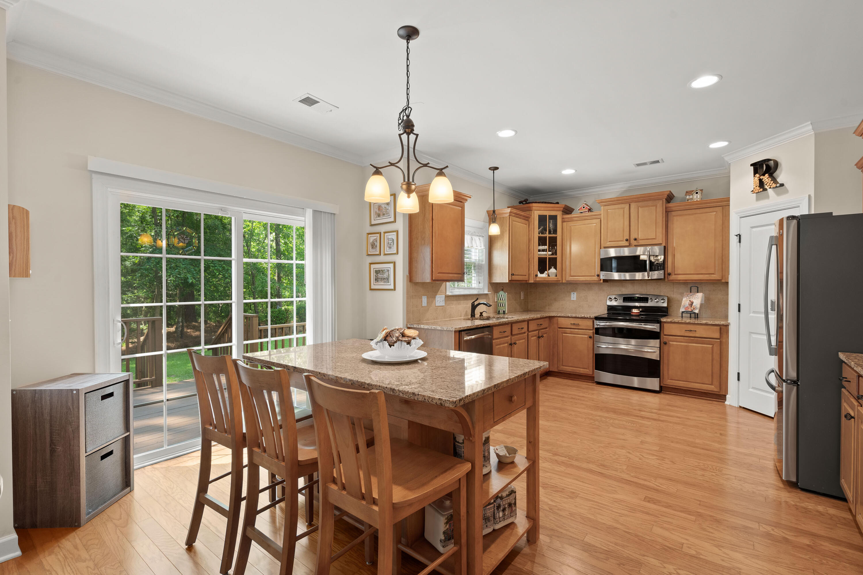 110 Ribbon Road Summerville, SC 29483 - Photo 10 of 37 13