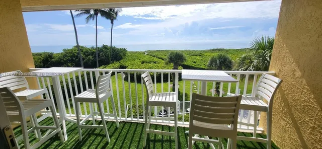 $3,900 | 1550 South Ocean Drive, Unit 16, Fort Pierce, FL 34949