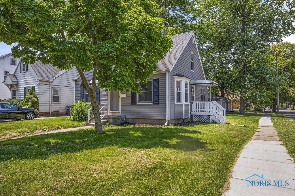 3733 Roanoke Road Toledo, OH 43613 - Photo 3 of 33 Gallery Image 3