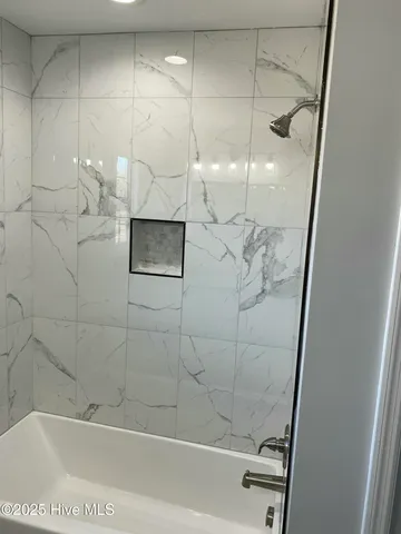 $285,000 | 3052 Condor Court, Deep Run, NC 28525