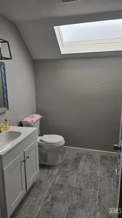 $425,000 | Undisclosed Address, Bakersfield, CA 93304