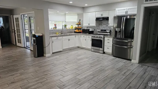 $425,000 | Undisclosed Address, Bakersfield, CA 93304