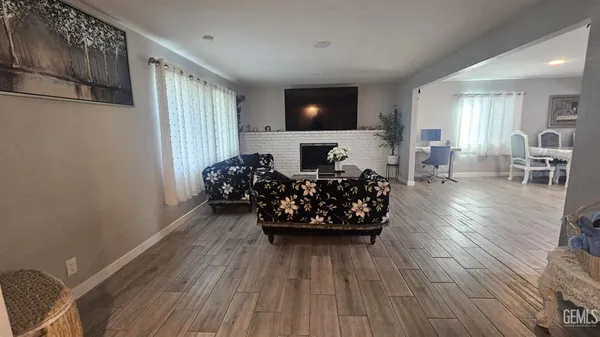 $425,000 | Undisclosed Address, Bakersfield, CA 93304