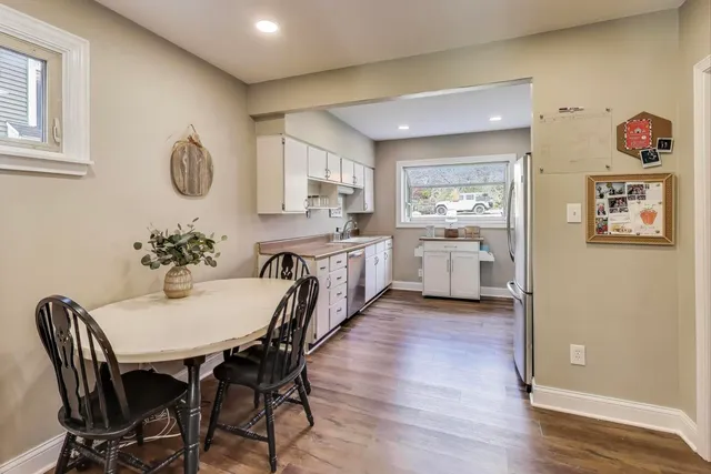 $275,000 | 21465 West Cres Drive, Mundelein, IL 60060