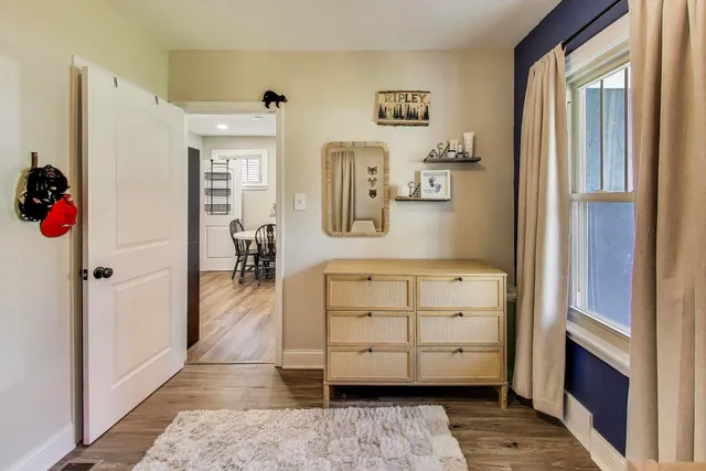 $275,000 | 21465 West Cres Drive, Mundelein, IL 60060