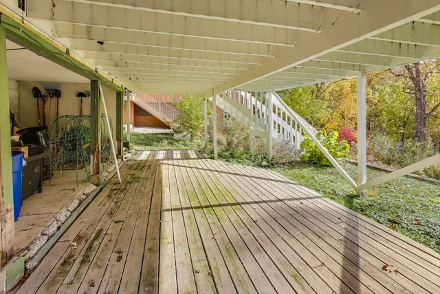 $275,000 | 21465 West Cres Drive, Mundelein, IL 60060