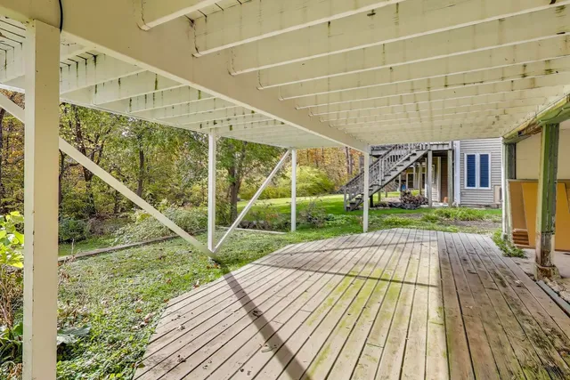 $275,000 | 21465 West Cres Drive, Mundelein, IL 60060