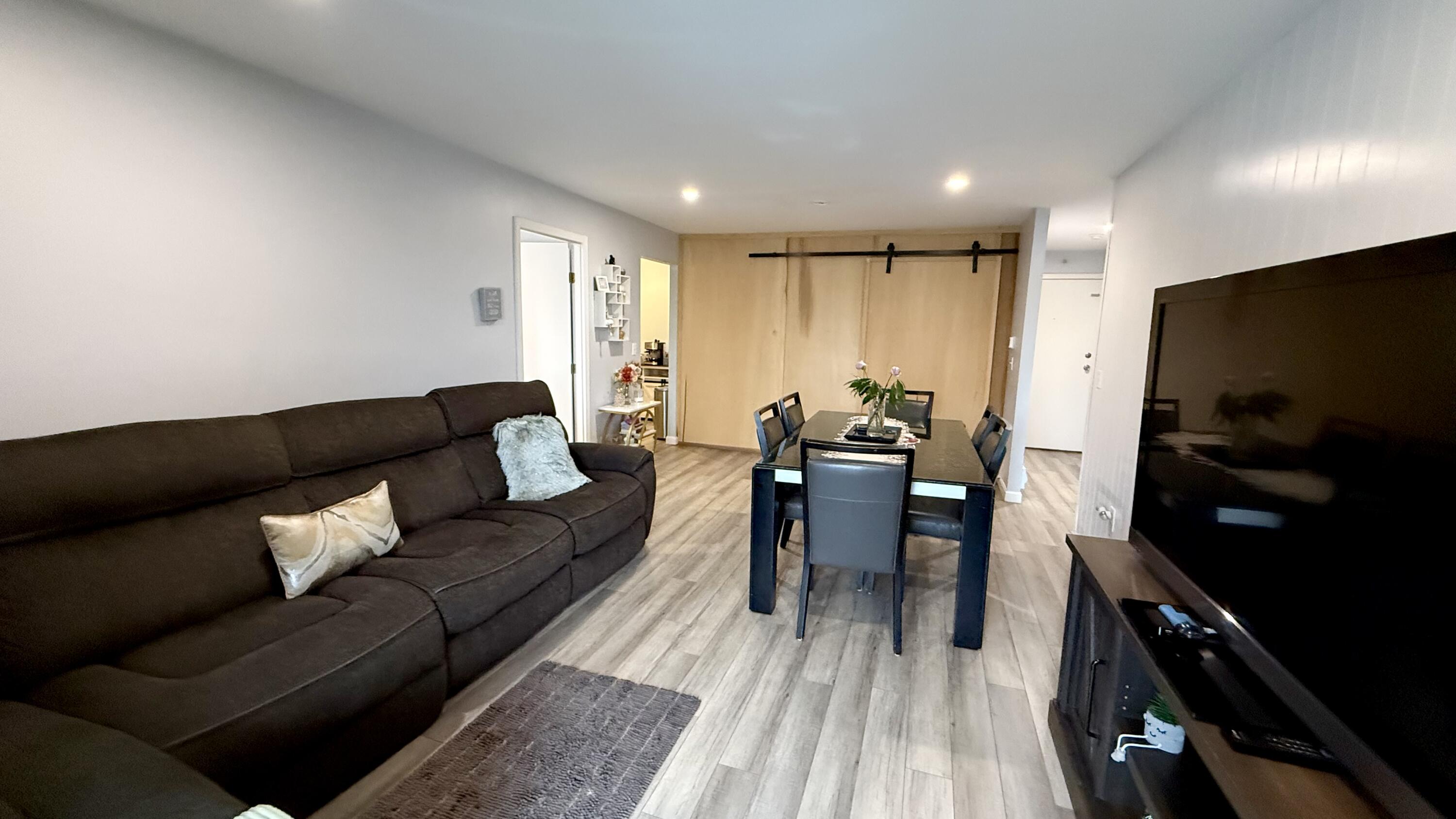 15 Oak Neck Road, Unit 16 (35) Hyannis, MA 02601 - Photo 5 of 13 liv din