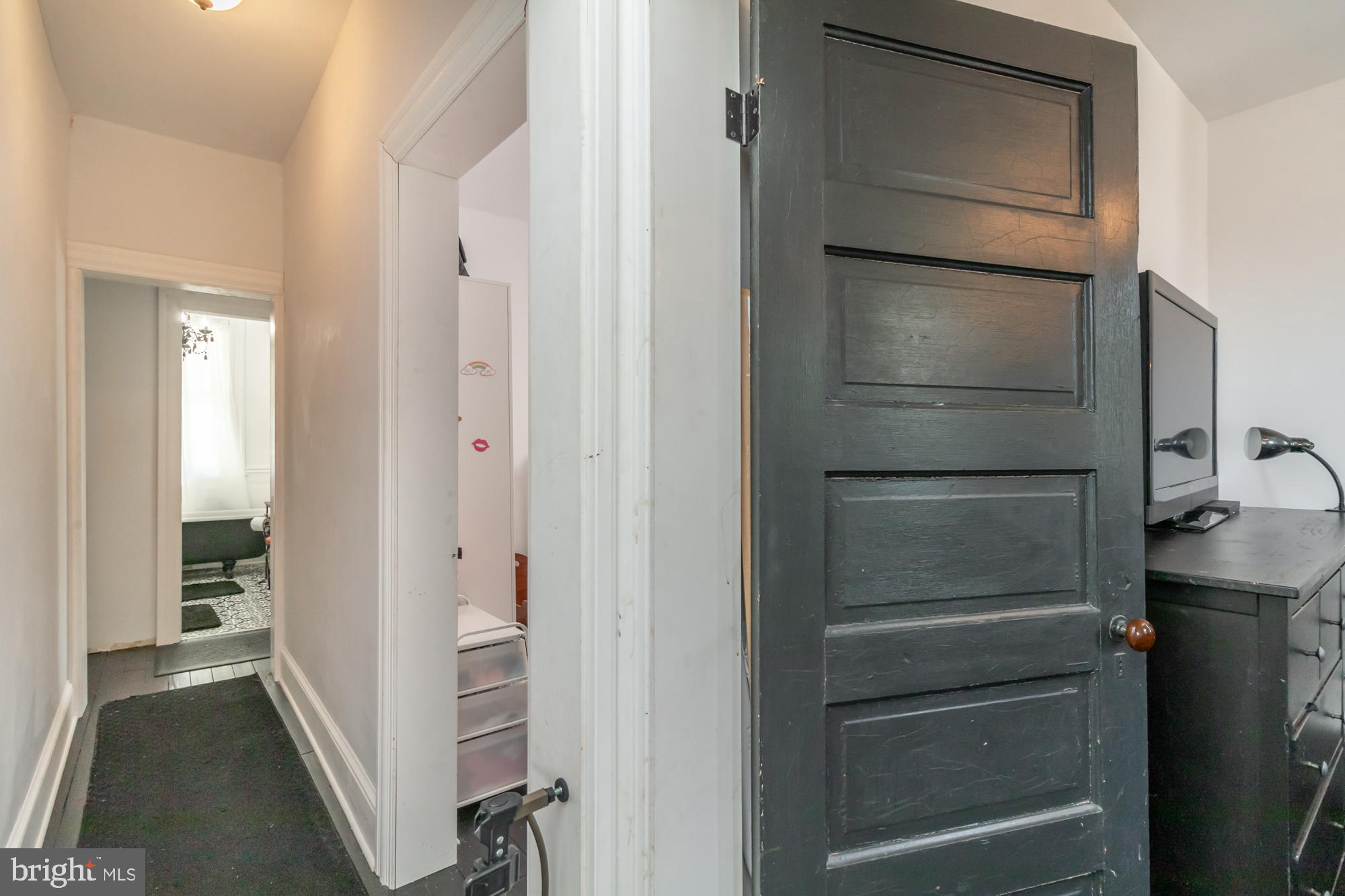 358 Nicholson Road Baltimore, MD 21221 - Photo 24 of 37