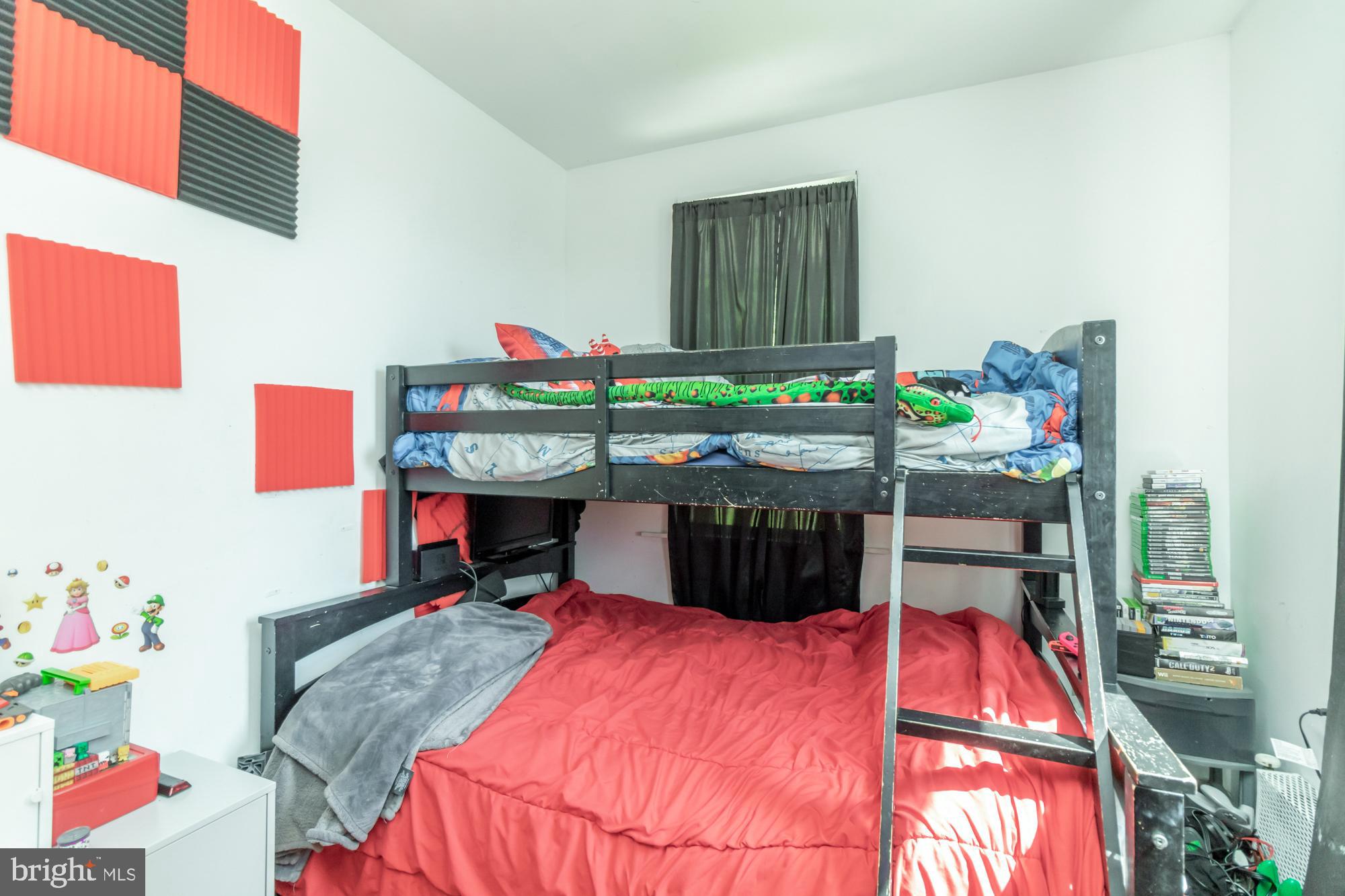 358 Nicholson Road Baltimore, MD 21221 - Photo 34 of 37