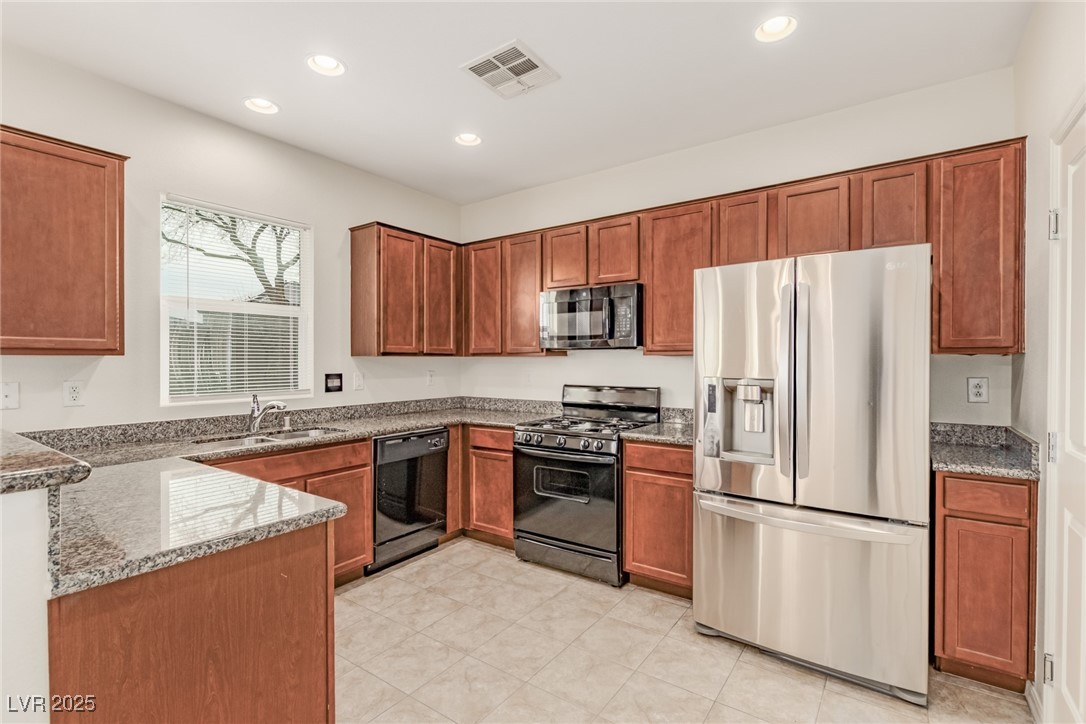 10537 Bandera Mountain Lane Las Vegas, NV 89166 - Photo 8 of 29