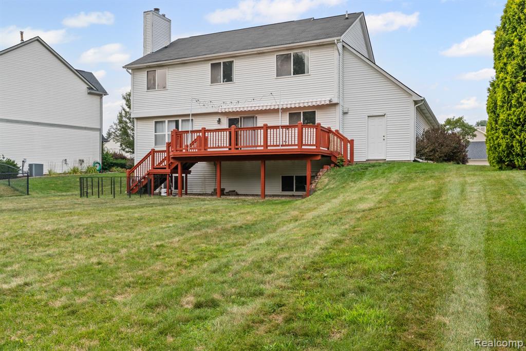 1228 Parkland Road Lake Orion, MI 48360 - Photo 40 of 44