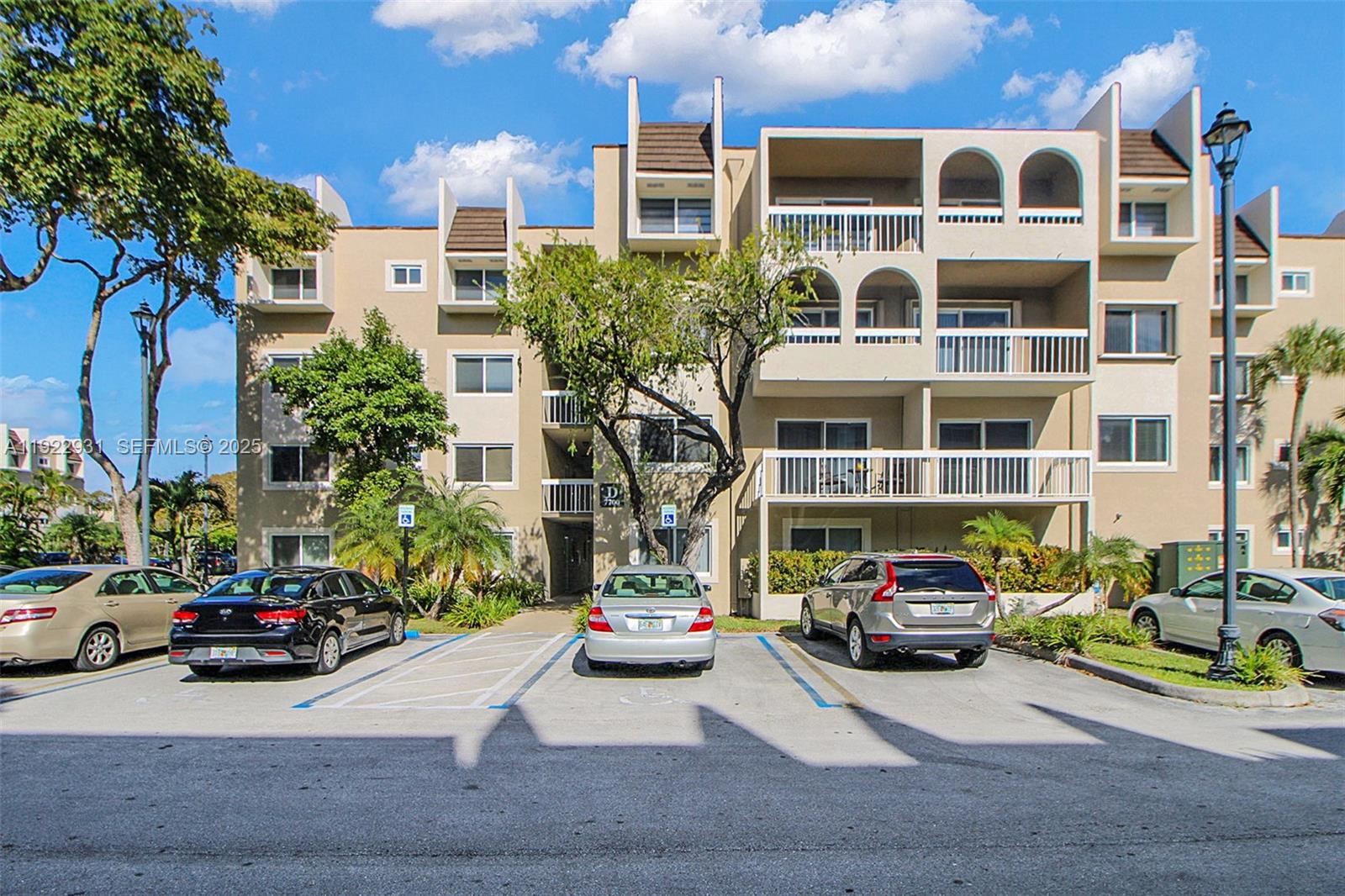 7700 Camino Real, Unit D101 Miami, FL 33143 - Photo 12 of 13 a building view