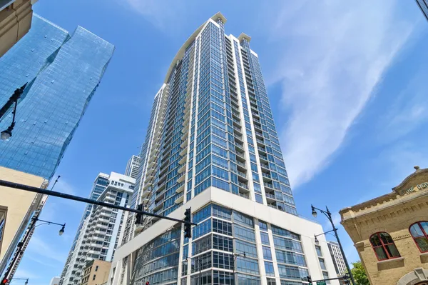 $539,900 | 100 East 14th Street, Unit 1909, Chicago, IL 60605