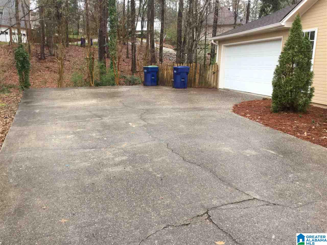 136 Pebble Lane Alabaster, AL 35007 - Photo 4 of 33