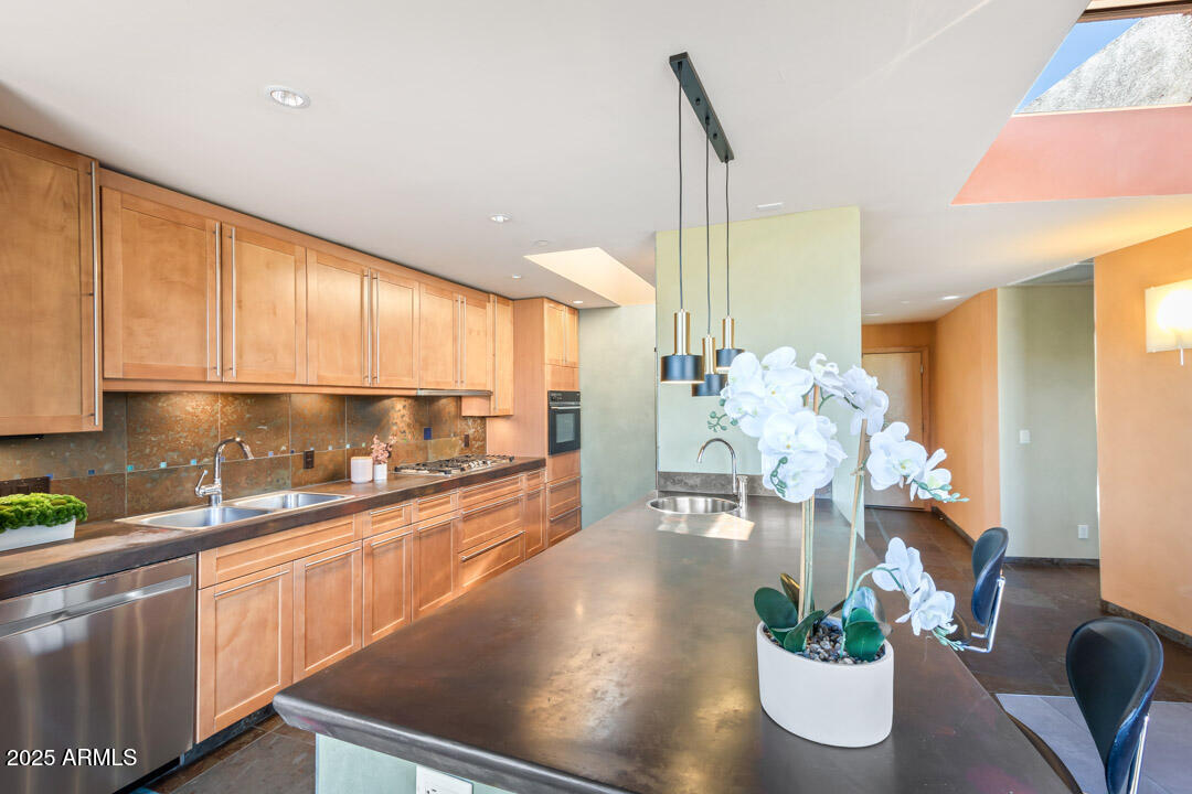 548 El Camino Road Sedona, AZ 86336 - Photo 21 of 65 548ElCamino-0202
