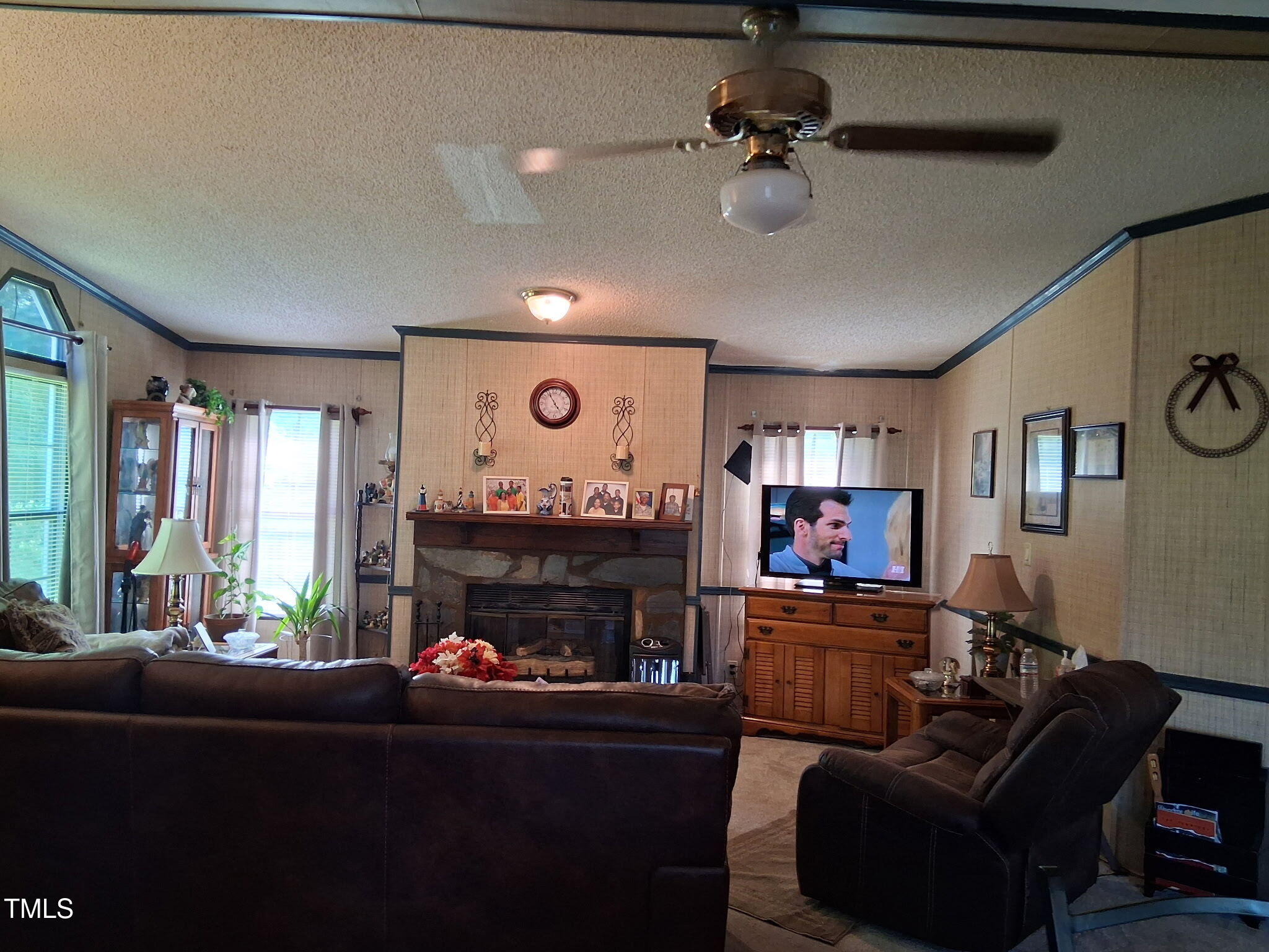 559 Wilson Jones Road Clayton, NC 27520 - Photo 3 of 26 7231634523207378756