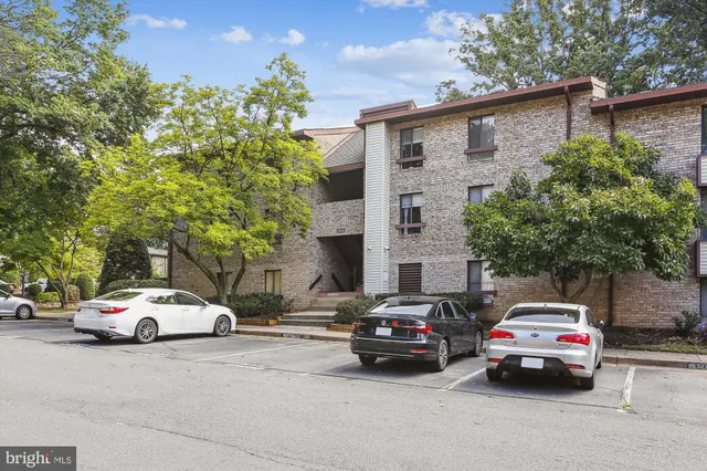 $2,250 | 2255 Castle Rock Square, Unit 21C, Reston, VA 20191