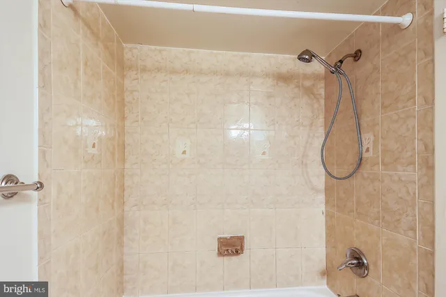 $2,250 | 2255 Castle Rock Square, Unit 21C, Reston, VA 20191